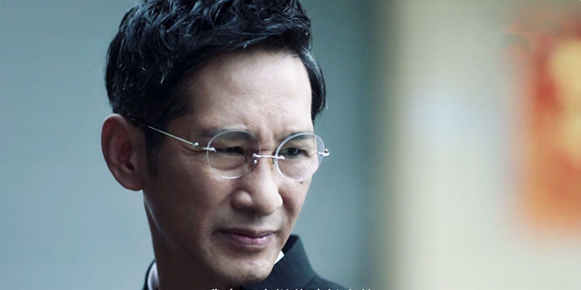 同样是演反派火向全国,把张颂文和王劲松放一起看,差别就出来了_腾讯