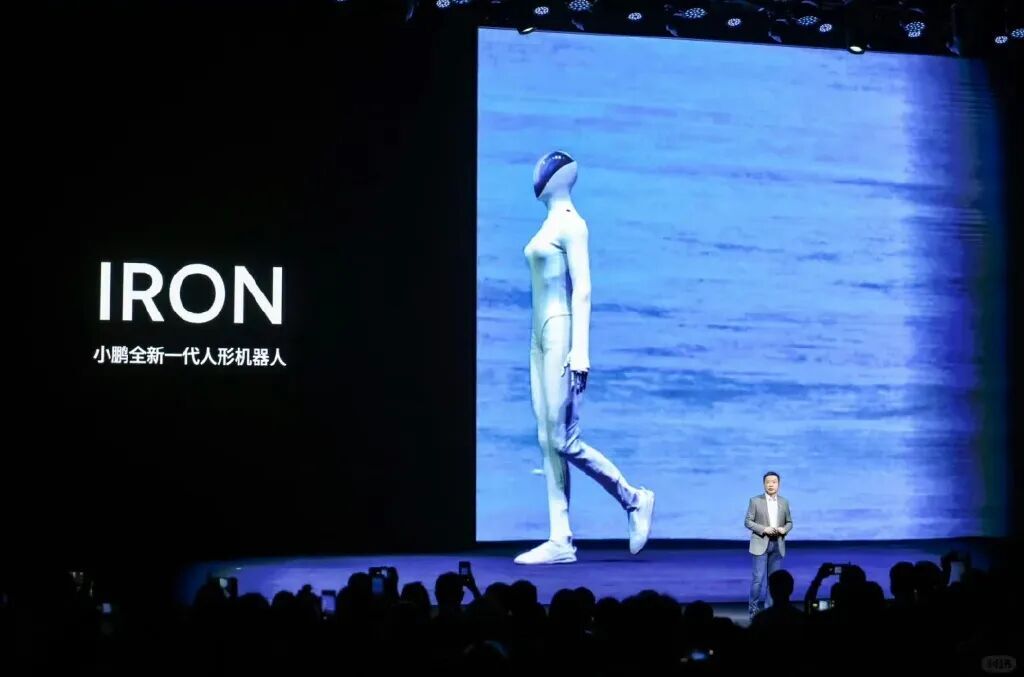 178cm細腰翹臀！小鵬機器人因“太性感”被罵低俗，真相如何？ - 