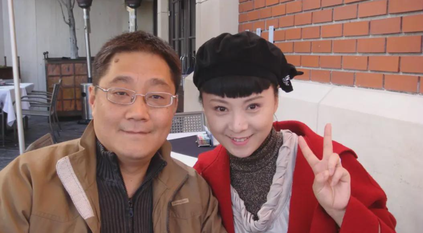 安雯：19岁因《红楼梦》得名，婚后23年被宠成孩子，却因痴情误终生_腾讯新闻