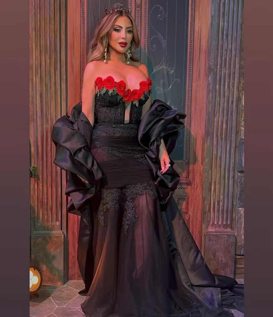 皮蓬前妻拉尔萨恢复单身状态,社媒大秀事业线,豪言要拿回自己的一切