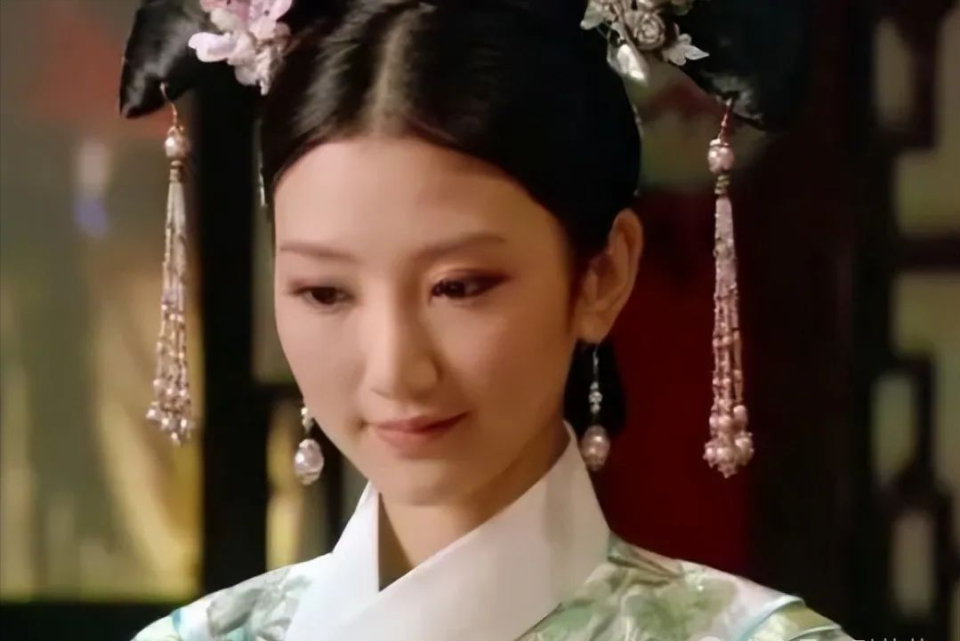 荔枝網(wǎng)新聞：澳門天天彩資料自動更新下載幼態(tài)女演員有多尷尬，30歲以后接戲困難，唯有趙麗穎打破怪狀