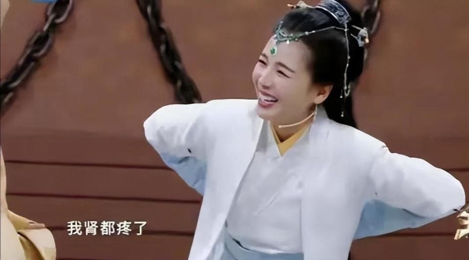 《奔跑吧8》开播,没想到最亮眼的,是刘涛的综艺效果和杨天真的商业