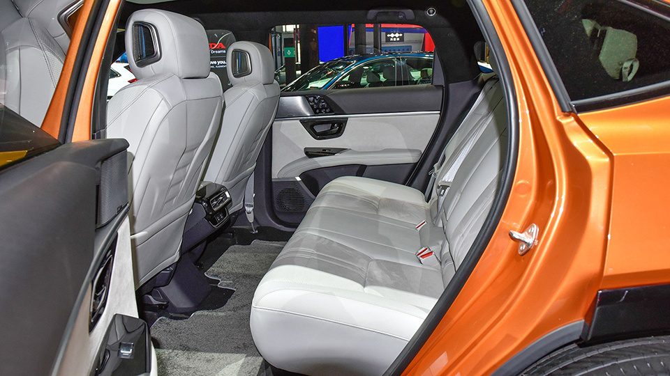 零百5秒内,后排空间对标理想l6?本田要造最好开的suv?