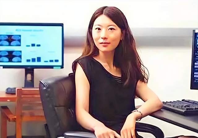 14岁750分进清华,24岁成美国博士,她扬言住下水道也不回国?