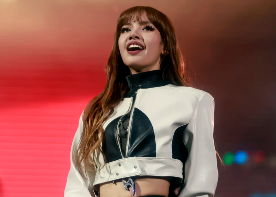 知情人曝lisa近况,海外代言陆续解约,媒体联系公司直接得不到回应