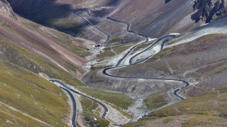 三条网红公路,进入冬季封闭期_腾讯新闻