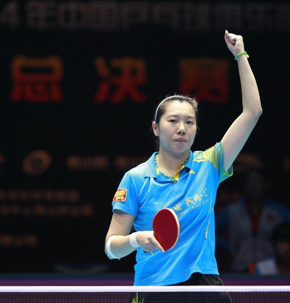 而李晓霞被迫让球之后,心有不甘,于是愤然宣布退役!