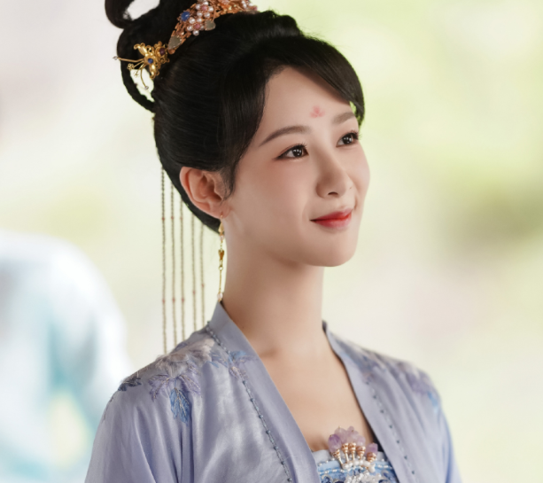 肖战的古装电视剧照片_肖战古装刘海_抗日电视谍战剧