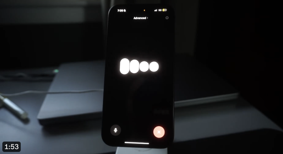 chatgpt版 her 被玩疯 哭着读诗,中文表现也很亮