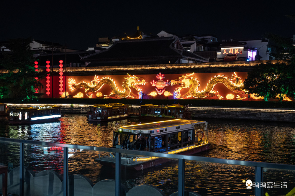 南京旅游晚上推荐来夫子庙街区六朝粉黛尽在秦淮河畔夜景太美