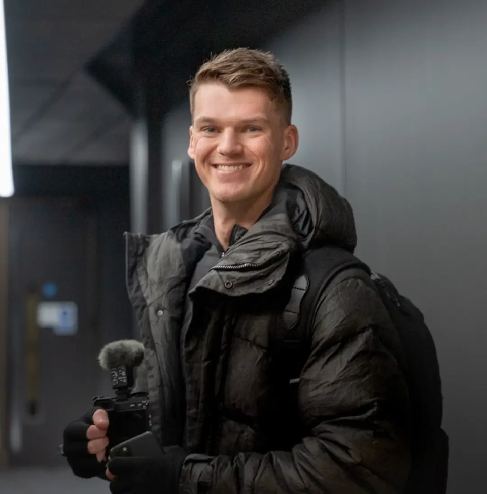 英国外卖员,摇身一变成为亿万富翁_腾讯新闻