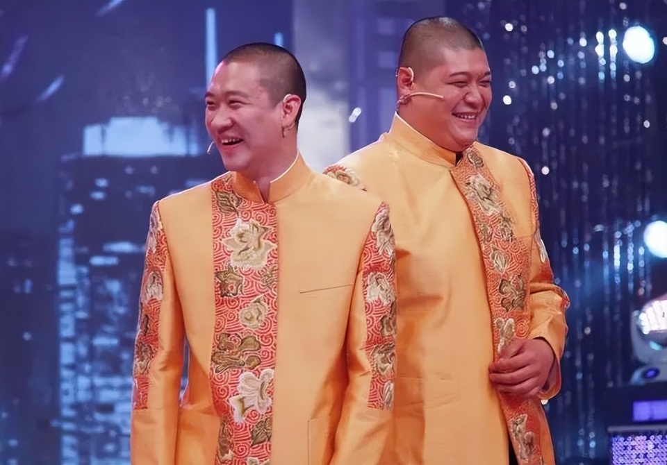 曹云金刘云天直播说相声,2小时点赞量破亿,听云轩正式挂牌营业-腾讯