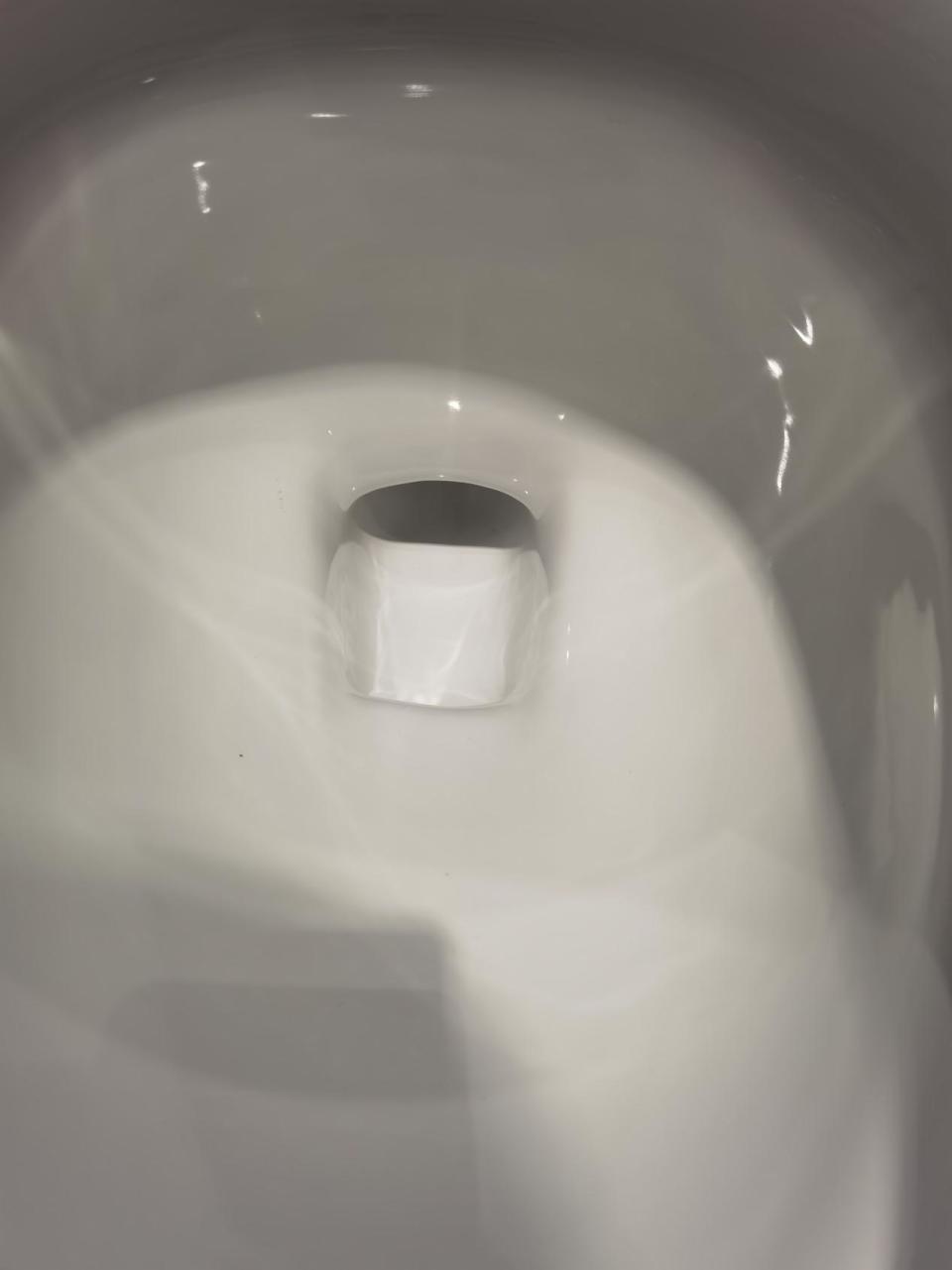 有水箱马桶和无水箱马桶,有什么区别和优劣势?