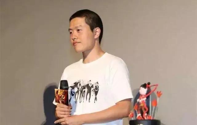 导演饺子杨宇：从不被看好到“国漫英雄”，他用了十年时间_腾讯新闻