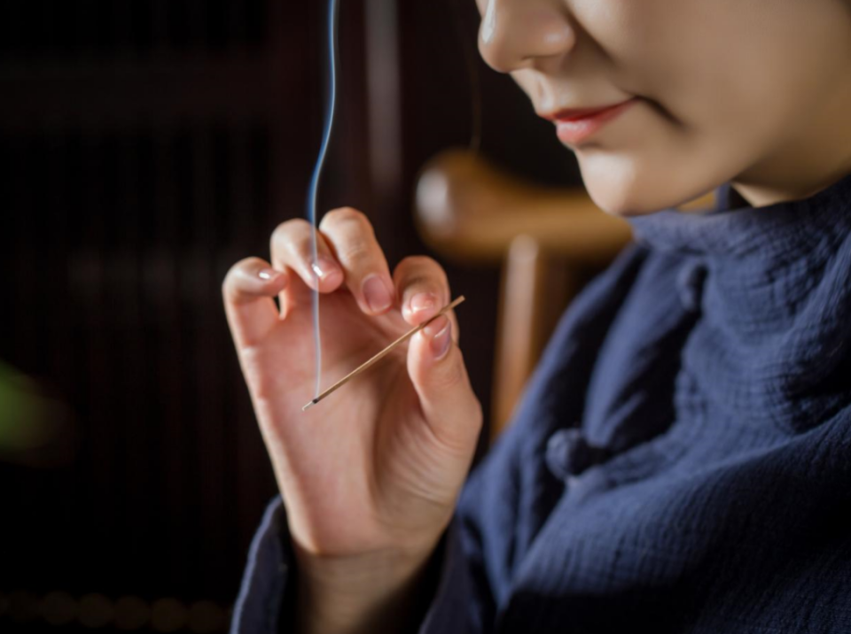 沉香,龙涎香,鹅梨帐中香.传说中的香到底是个什么味啊?