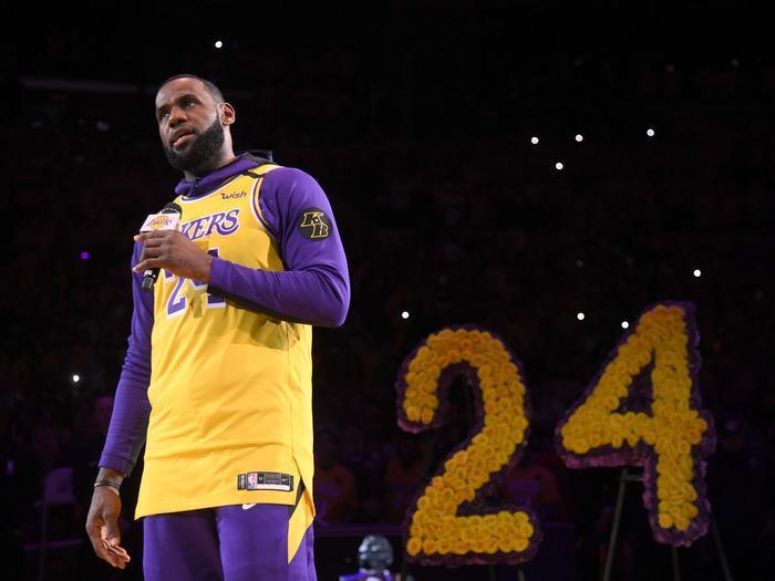 詹姆斯直言湖人没有放松资格!暂不使用轮休特权 盛赞科比对自己影响