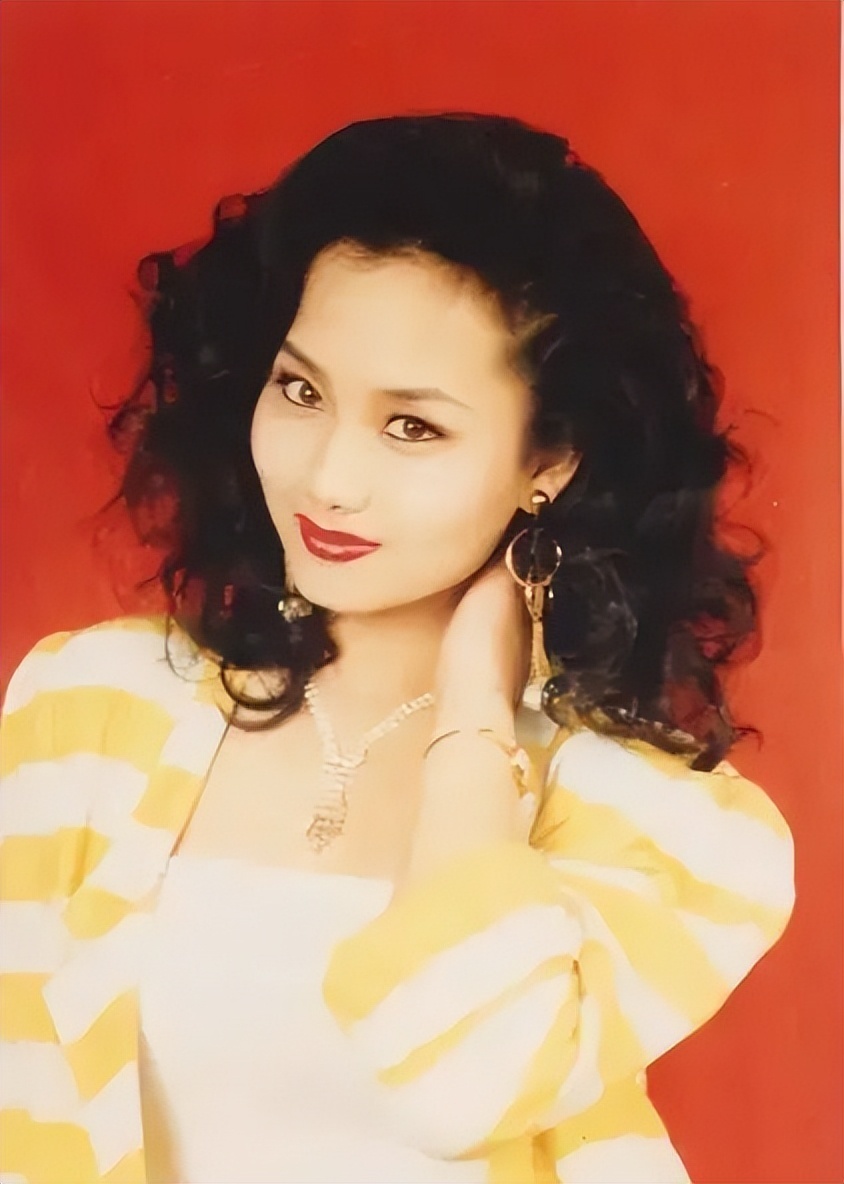 “富太专业户”李颖，模特出身的戏骨，常被误认成奥运冠军的母亲_腾讯新闻