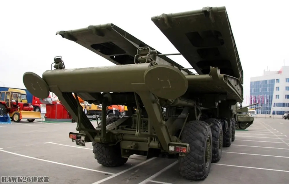 TMM-6重型机械化桥 50分钟内架设长达102米 可通行坦克的桥梁_腾讯新闻