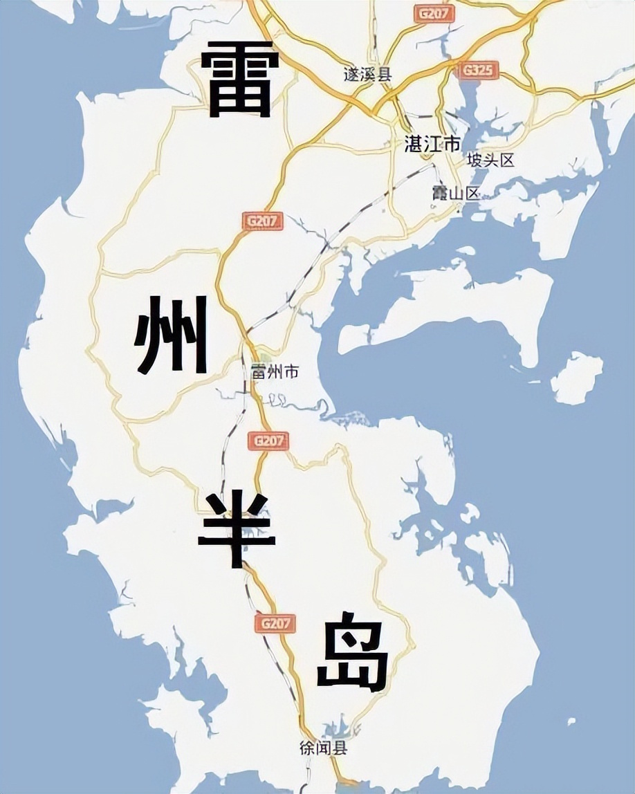 因历史上属于雷州府辖地而得其名,半岛包括了雷州市,吴川市,徐闻县