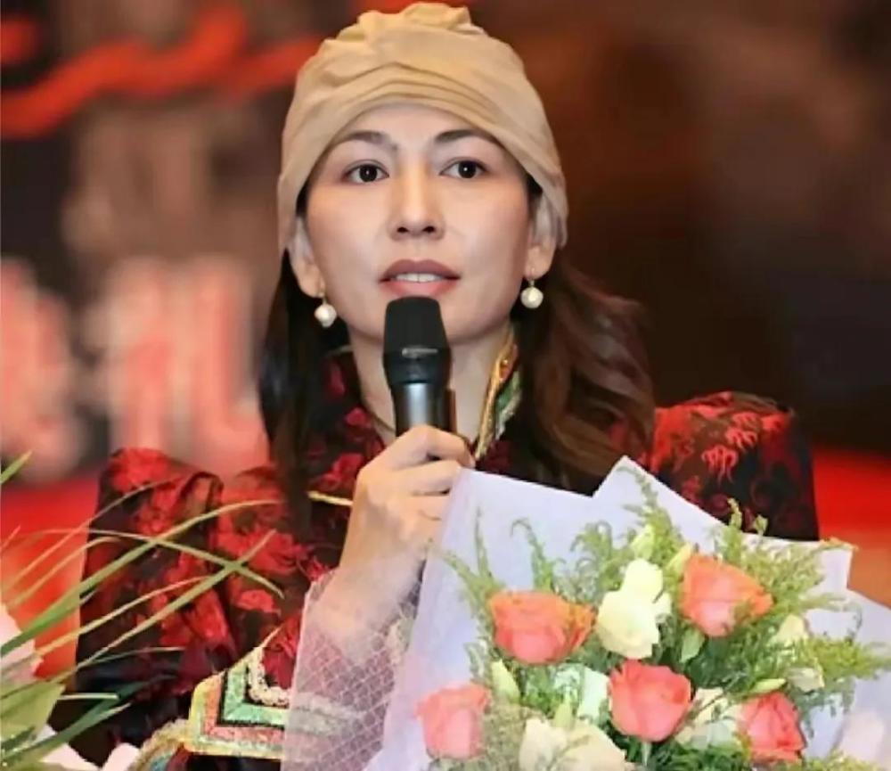 《平凡之路》艾丽娅:影后沦为恶婆婆专业户,58岁与老戏骨姚橹是低调