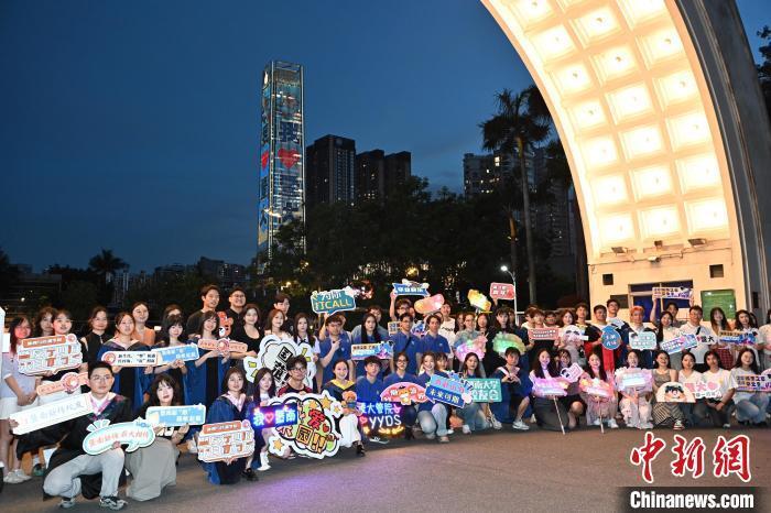 暨南大学毕业季亮灯首次实现广州,上海双城联动