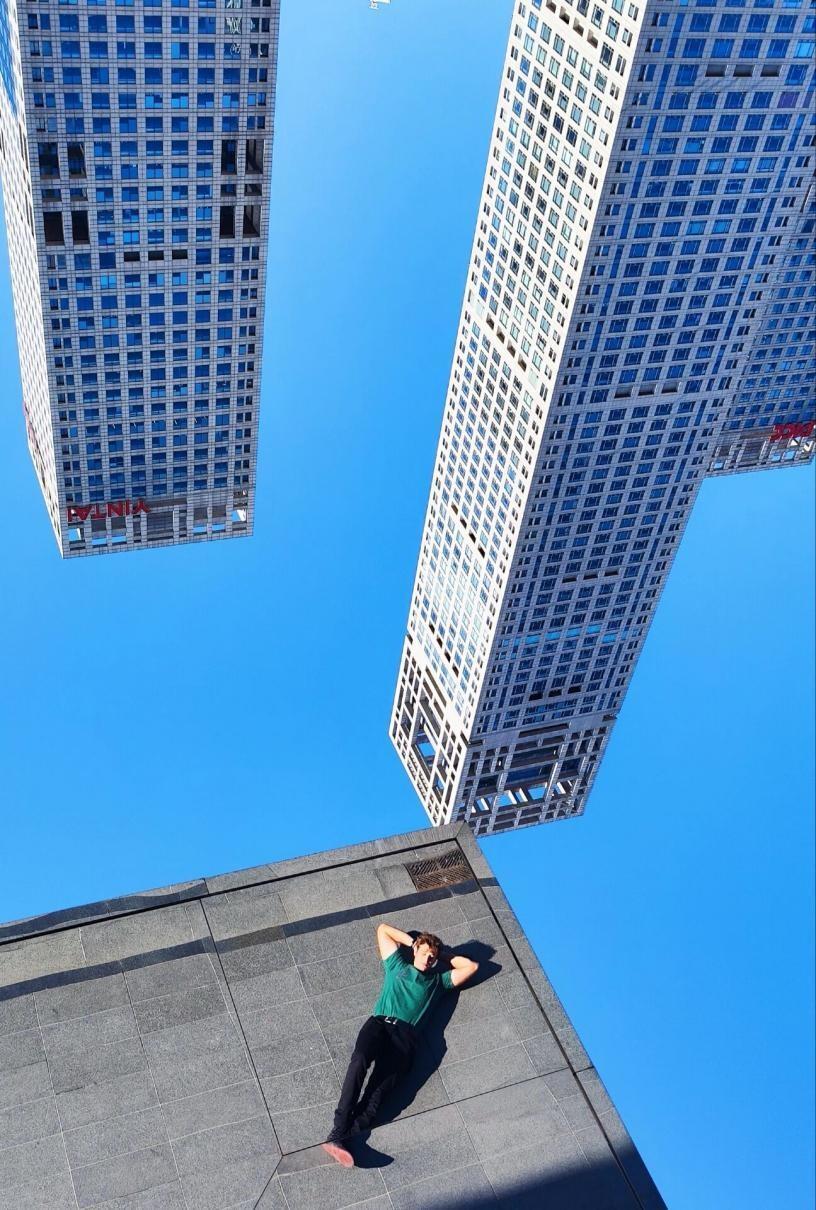 我,法国人,靠摘花攒3w游中国,被中国的一切震撼到,想留下来