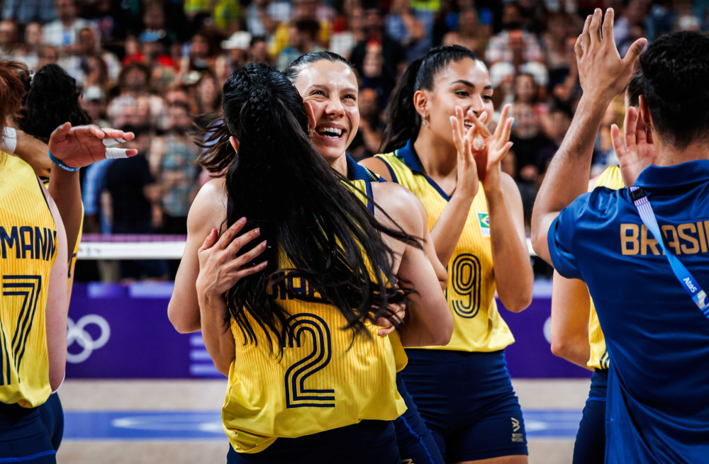 奥运女排4强出炉!中国获第5无缘,3队轰3-0晋级,巴西仍未丢1局