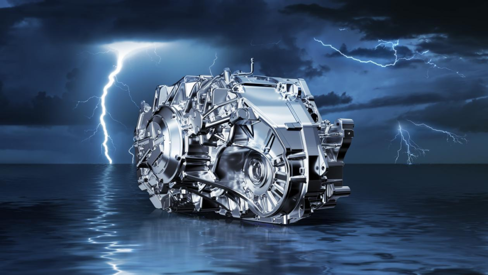 两款车的最大功率分别为148kw,192kw,峰值扭矩300nm和4000nm,变速箱