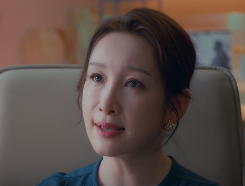 在新剧《时光正好》中,杜源饰演的许光华在被女婿李临劝阻吃高糖雪糕