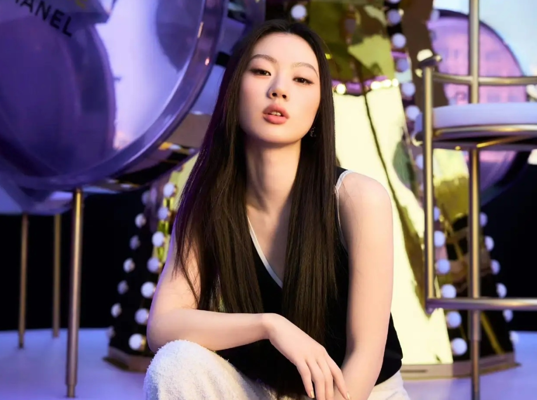 單依純侵權扯出新瓜！經紀人開商K郭麒麟等人助陣，連夜暫停營業