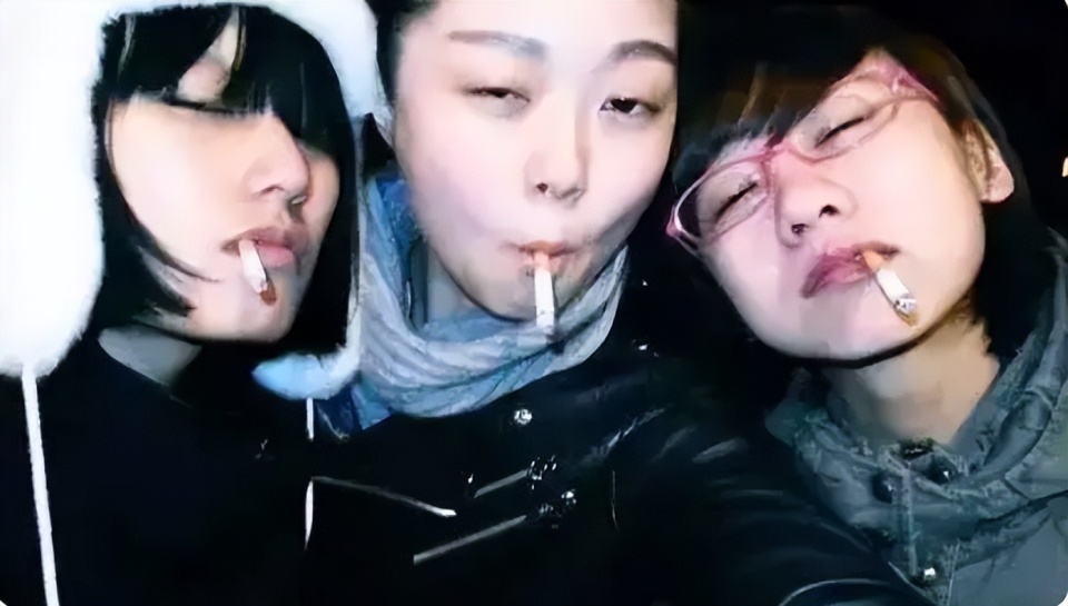 晚晚又被打假：从“野模”到京圈贵妇，靠男人的上位并不稳妥？_腾讯新闻