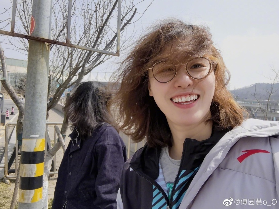 傅园慧长白山包车被临时加价官方通报司机未取得从业资格按上限罚3万