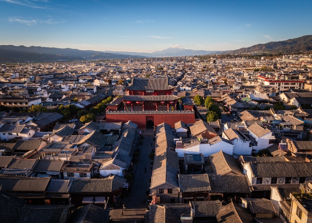 航拍大理巍山古城