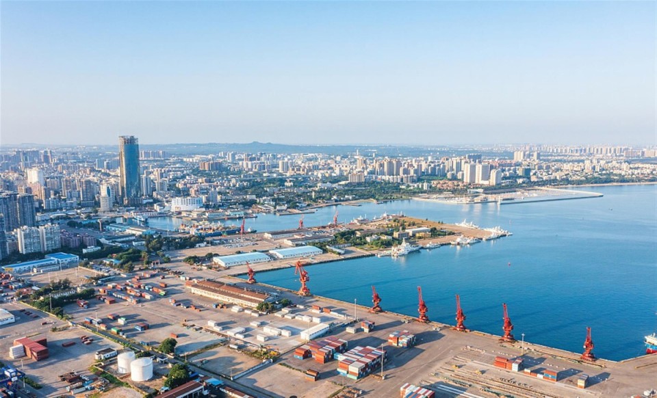 海南年年因为堵车上热搜！琼州海峡仅19.4公里，跨海大桥为何迟迟不修？_腾讯新闻