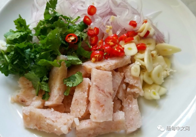 缅甸特色美食酸虾,销量高,价格优异,但从业者还是很苦恼_腾讯新闻