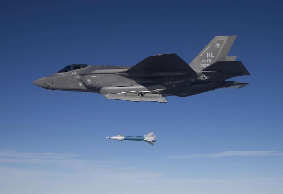 ������ͻ�����ڣ��ѵ�Ҫ�ֻ�F-35�����