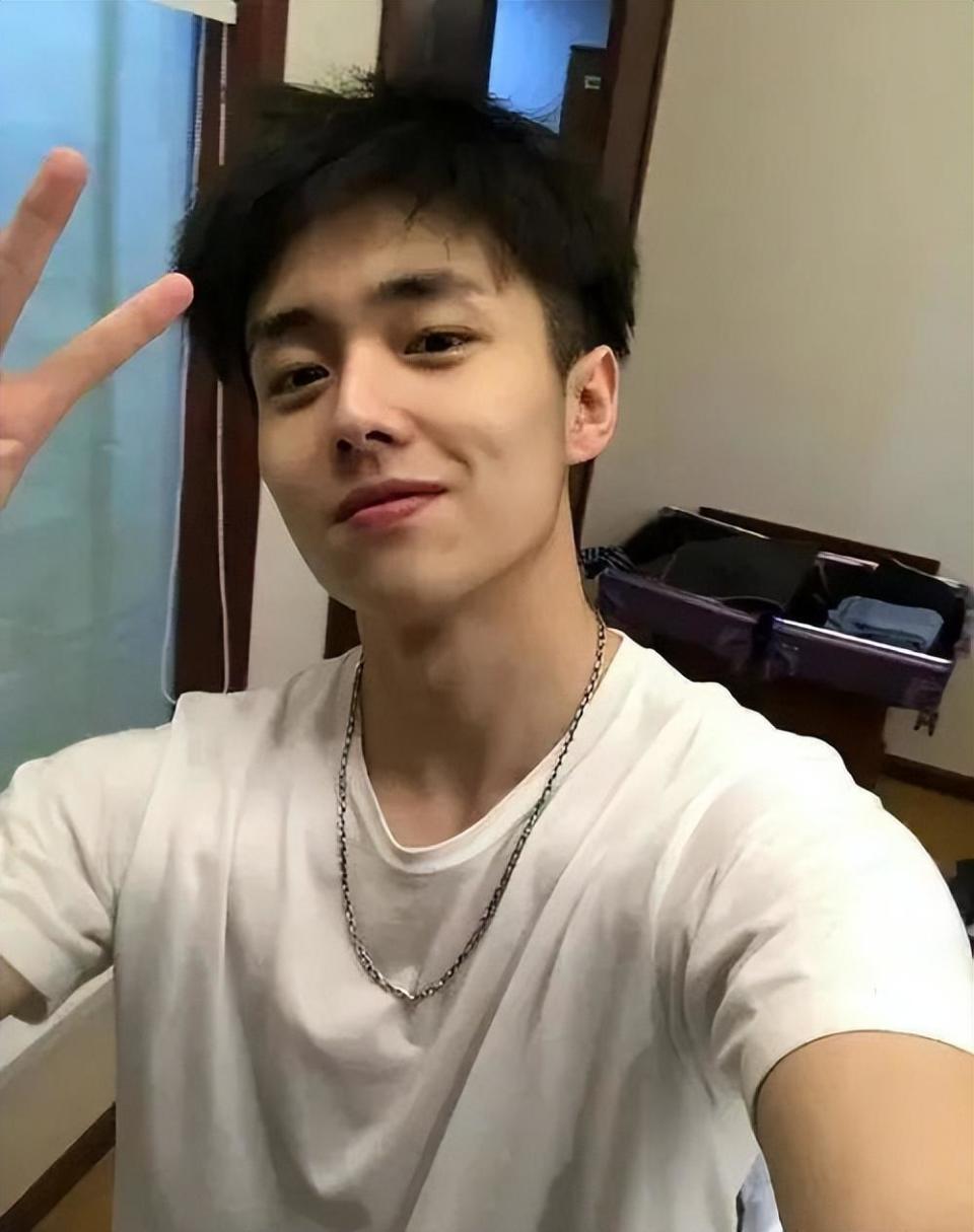 欧阳娜娜的现男友,是李庚希的前男友?