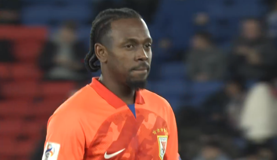 泰山队官方公布费南多伤情!