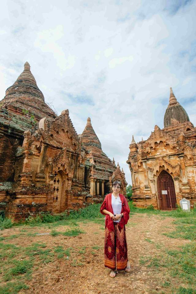 缅甸的佛塔其实真的超适合拍照,跟国内不同,在缅甸,是不禁止对着佛像