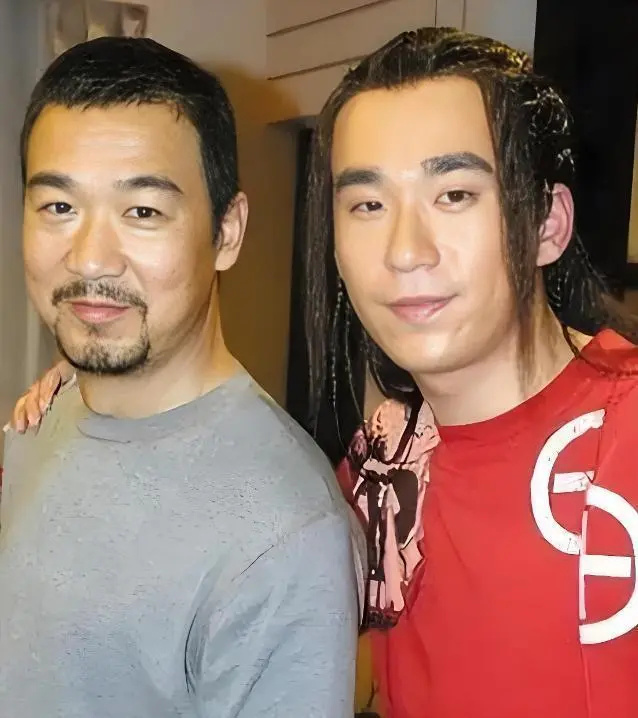 48岁张默现状：邓婕20年的付出，终究成为了泡影_腾讯新闻