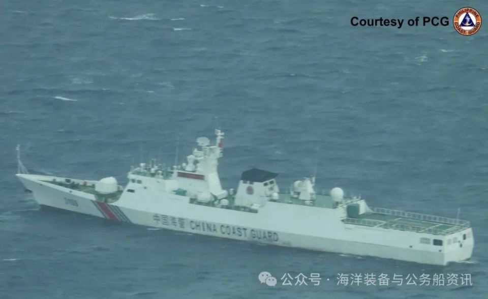 万吨海警5901舰在我黄岩岛海域巡航_腾讯新闻