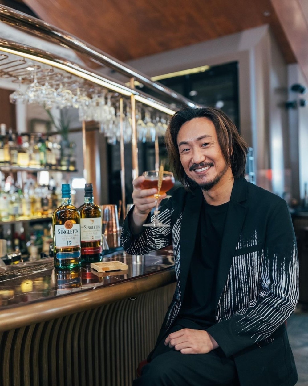 阿sa前夫郑中基携老婆过情人节,胡子拉碴苍老好多,儿子当电灯泡插图6