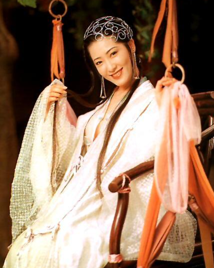 47岁最美潘金莲杨思敏罕露面,退圈17年当老师,曾患乳腺癌做手术_腾讯