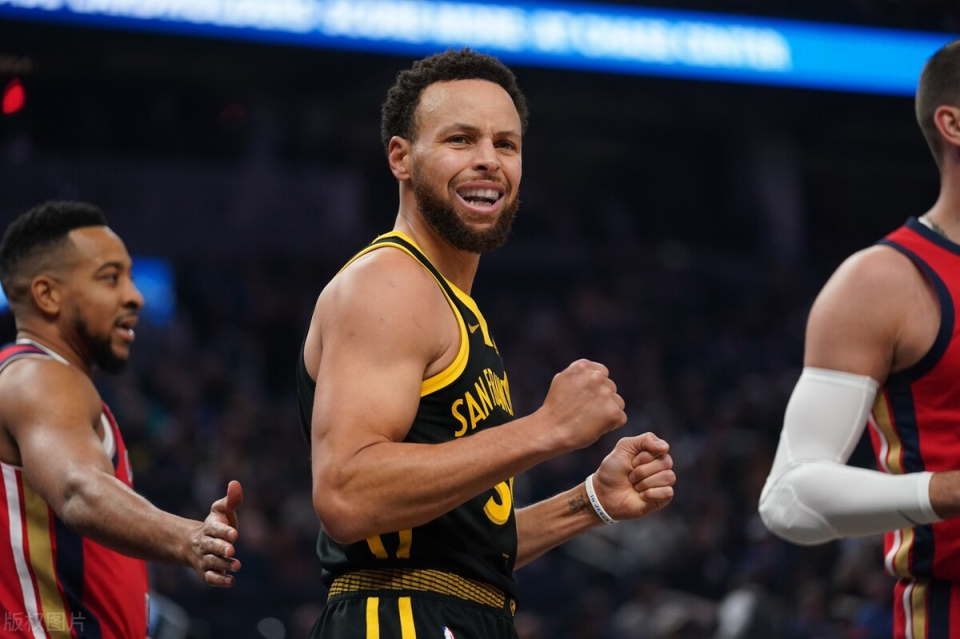 水花兄弟28分,勇士被主场球迷狂嘘,看看库里怎么说?_腾讯新闻