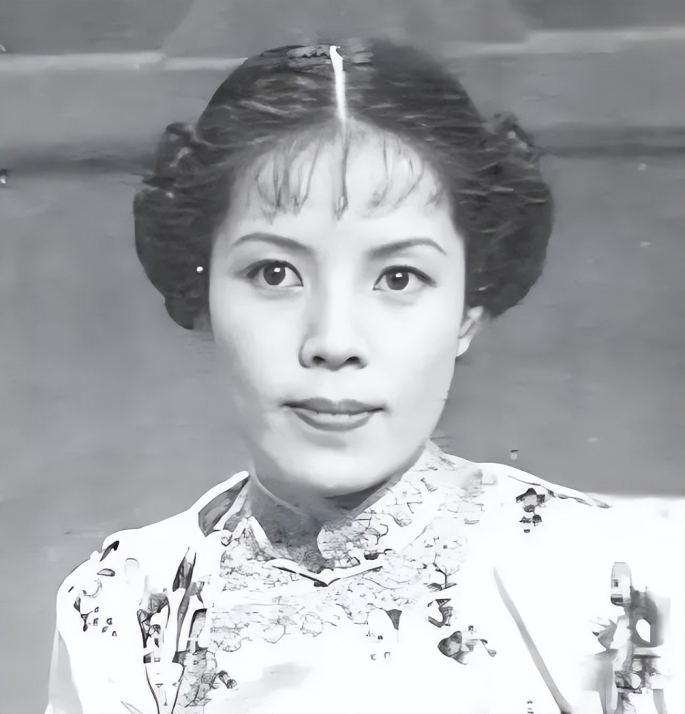 舒绣文去世56年，后人状况如何？儿子做过演员晚年幸福，孙子很有出息_腾讯新闻
