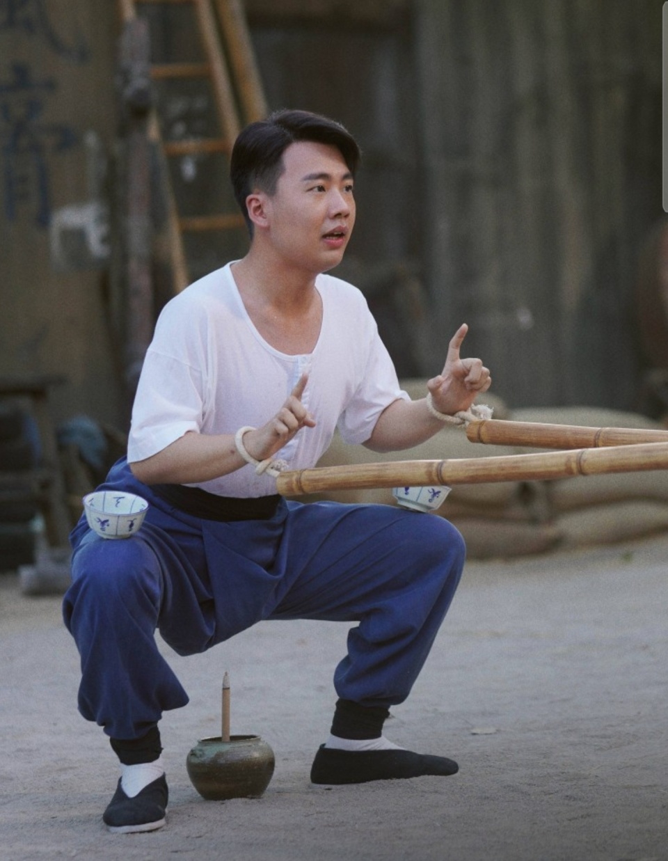 成龙电影《龙马精神》定档,主演刘浩存惹争议,网友:有她就不看