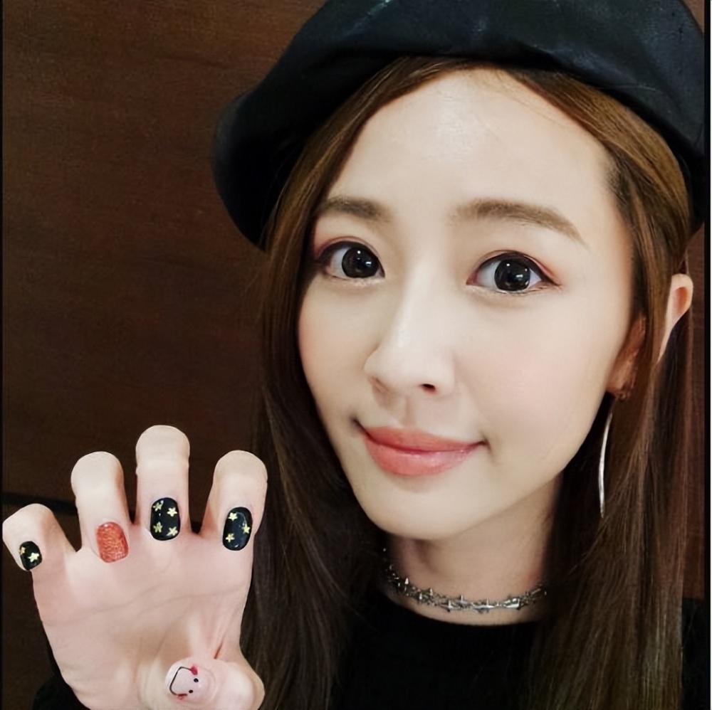 卷入王思佳假包事件的赖薇如:曾迷倒周杰伦,潘玮柏,什么来头?