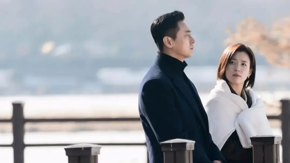 朱智勋一进去就帮韩孝周把黑客锁定在内部人士假装这件事上.