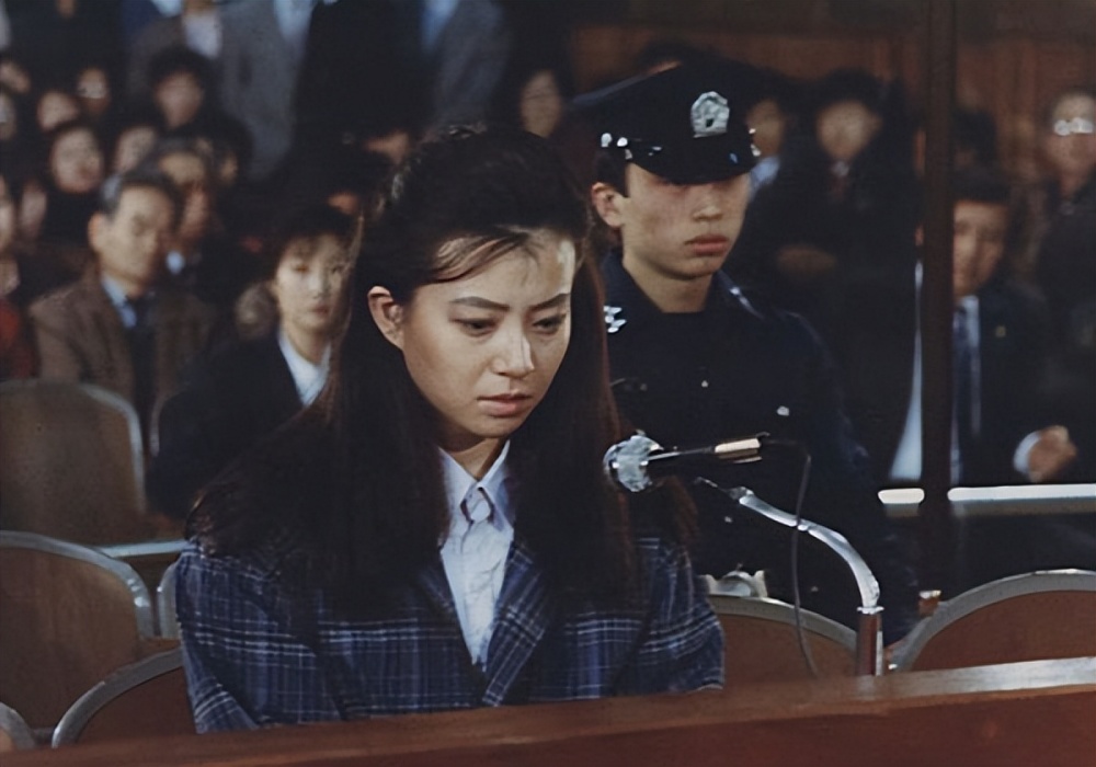 电影里的金贤姬,显然没她本人好看2010年的时候,金贤姬还为促进"日韩