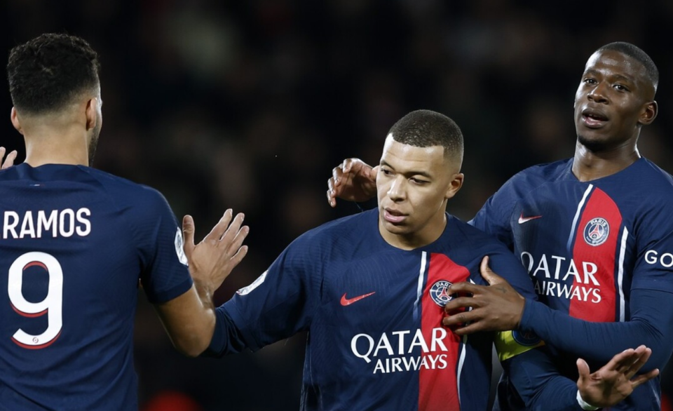 姆巴佩破门,登贝莱打破进球荒,日本球星独造2球